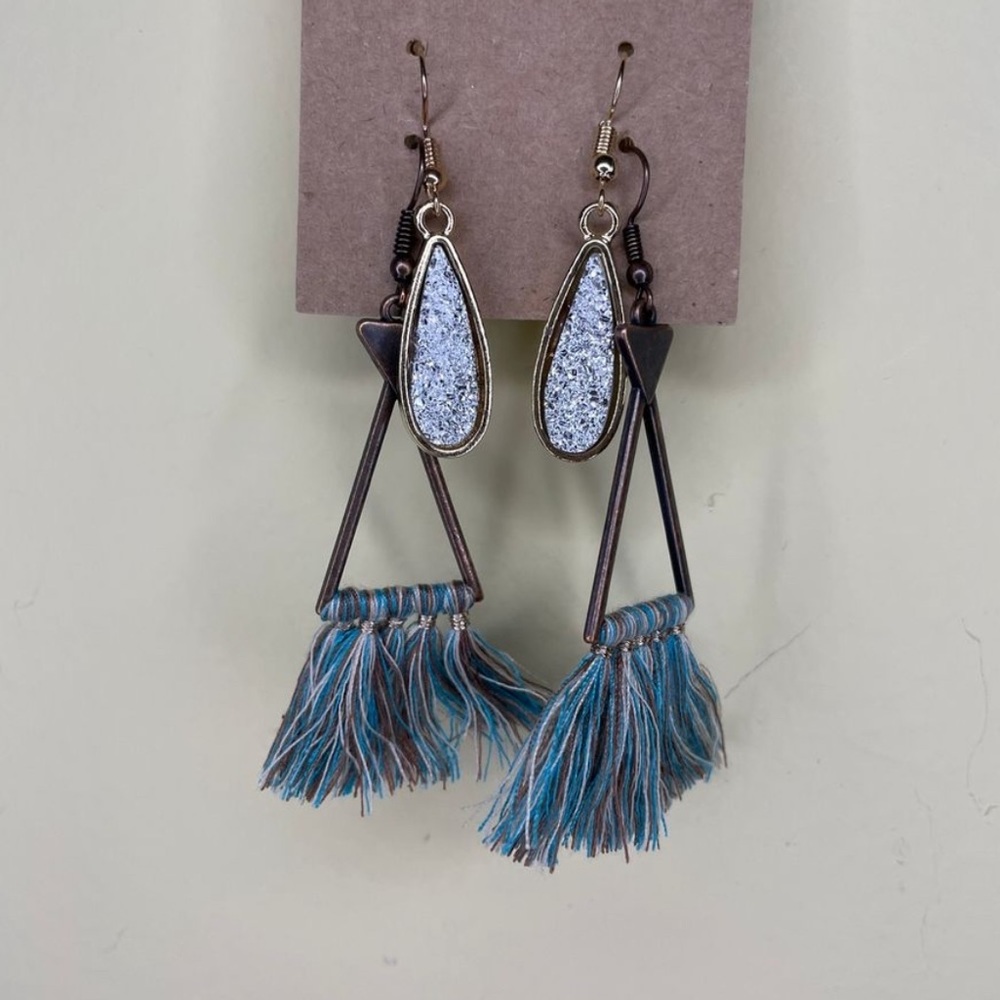 3/15 EARRINGS NWT ADD 3 TO BUNDLE